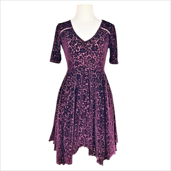 KIMCHI BLUE URBAN OUTFITTERS Floral Burnout Velvet Skater Dress in Plum Purple S - Picture 1 of 7